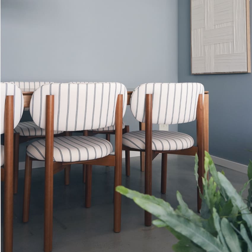 Imagem categoria Cadeiras em madeira