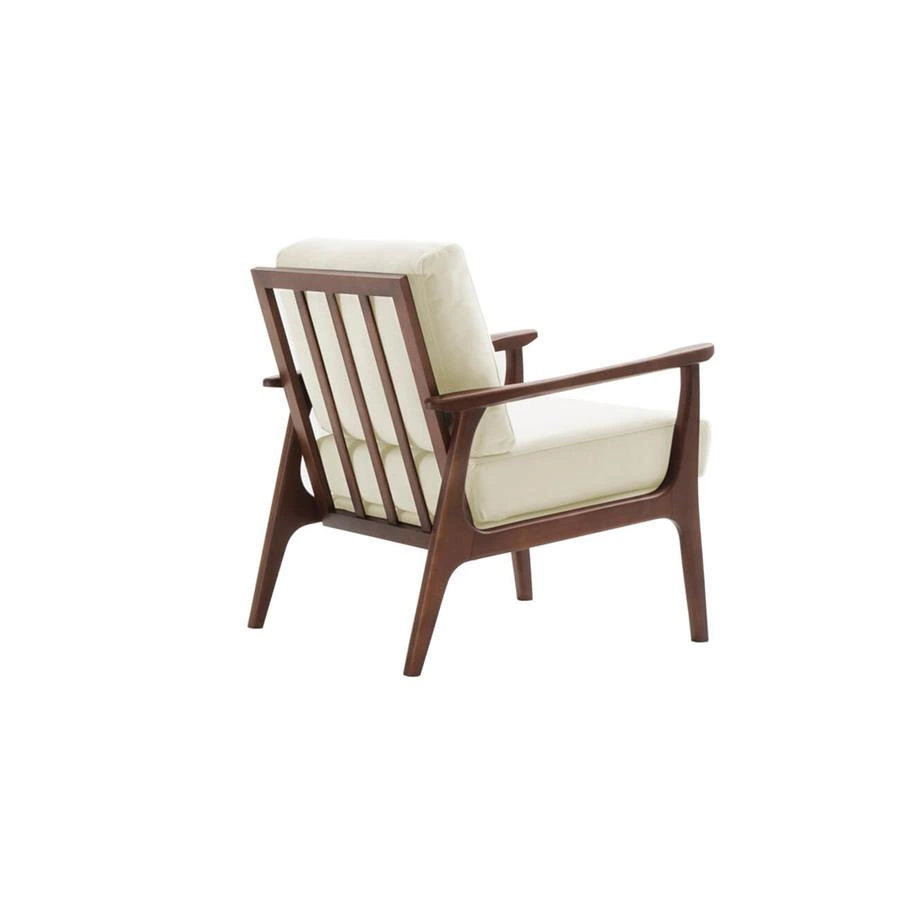 poltrona em madeira ilhabela