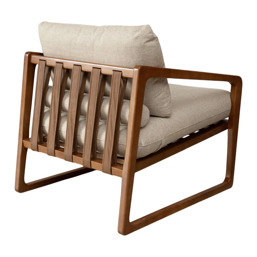 poltrona em madeira maciça estofada amana